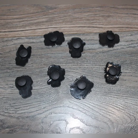 Hello kitty Horror Croc charms - Picture 4 of 4